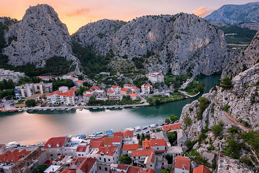 omis