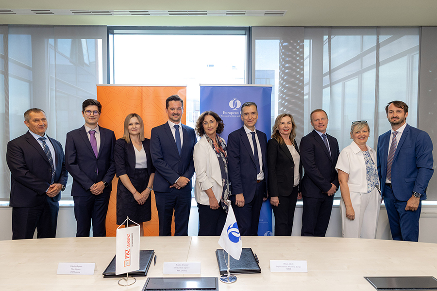 Predstavnici EBRD-a s članovima tima iz PBZ-a i PBZ Leasinga