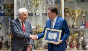 RK Zagreb dodijelio priznanje Buriloviću za poticanje ulaganja u sport