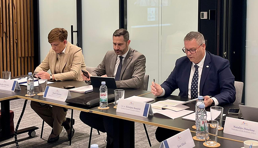 30 posto više sredstava za aviolinije