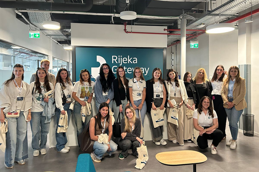 Rijeka Gateway posjetom studentica Pomorskog fakulteta obilježio Međunarodni dan žena u pomorskoj industriji
