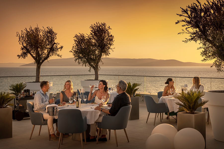 Ekskluzivna gourmet večer u Makarskoj: Hrvoje Zirojević, Toni Boban i Bojana Bukvić predvode novo izdanje Aminess Wine & Gourmet Nights