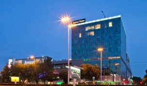 Avenue Mall_large-1