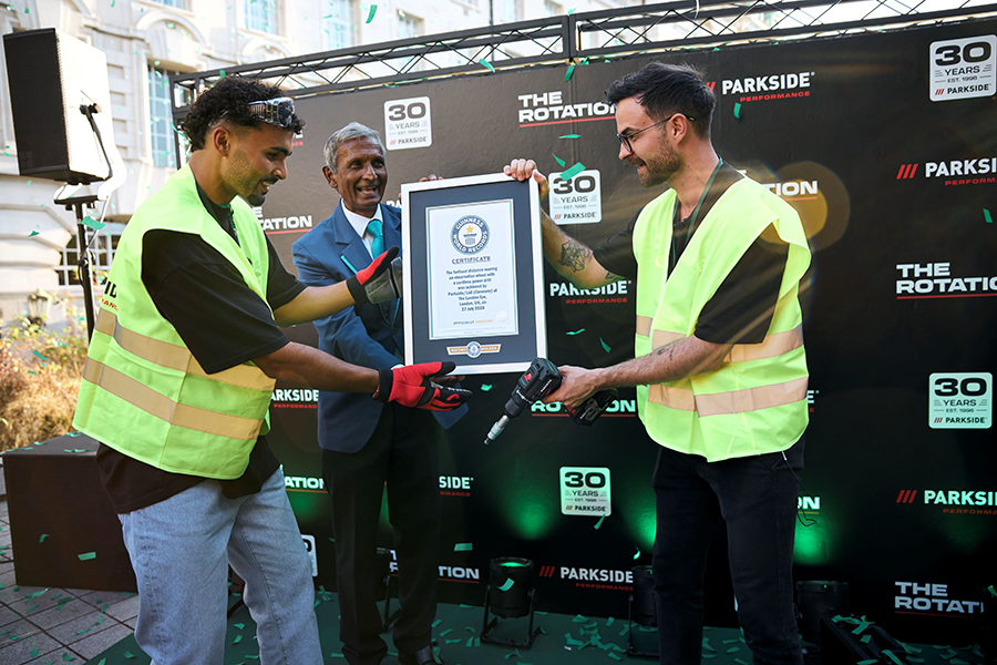„THE ROTATION“ – PARKSIDE slavi novi mega stunt i novi Guinness World Record