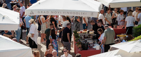Novljanski gušti ponudili su više od 30 različitih delicija